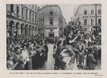 Le 21 août 1944- Un coin de la place du Capitole pendant la présentation du Comité local de Libération.