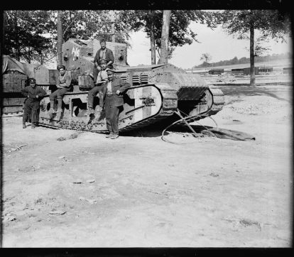 Poulainville. Tank anglais