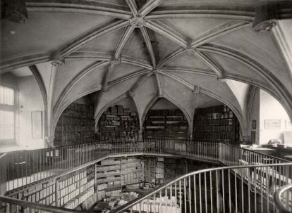 Construction de la tour des Archives (donjon du Capitole)